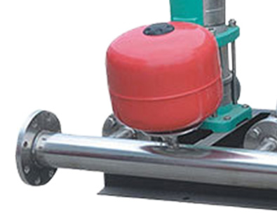 Pressure stabilizing tank